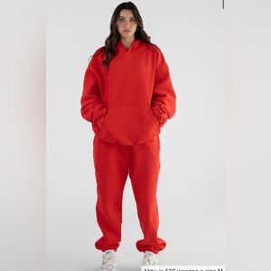 Comfrt Minimalist Set in Red size S